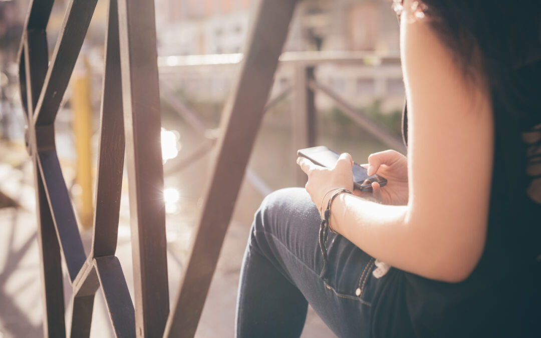 Czy nadmiar negatywnych informacji naprawdę wpływa na zdrowie psychiczne?